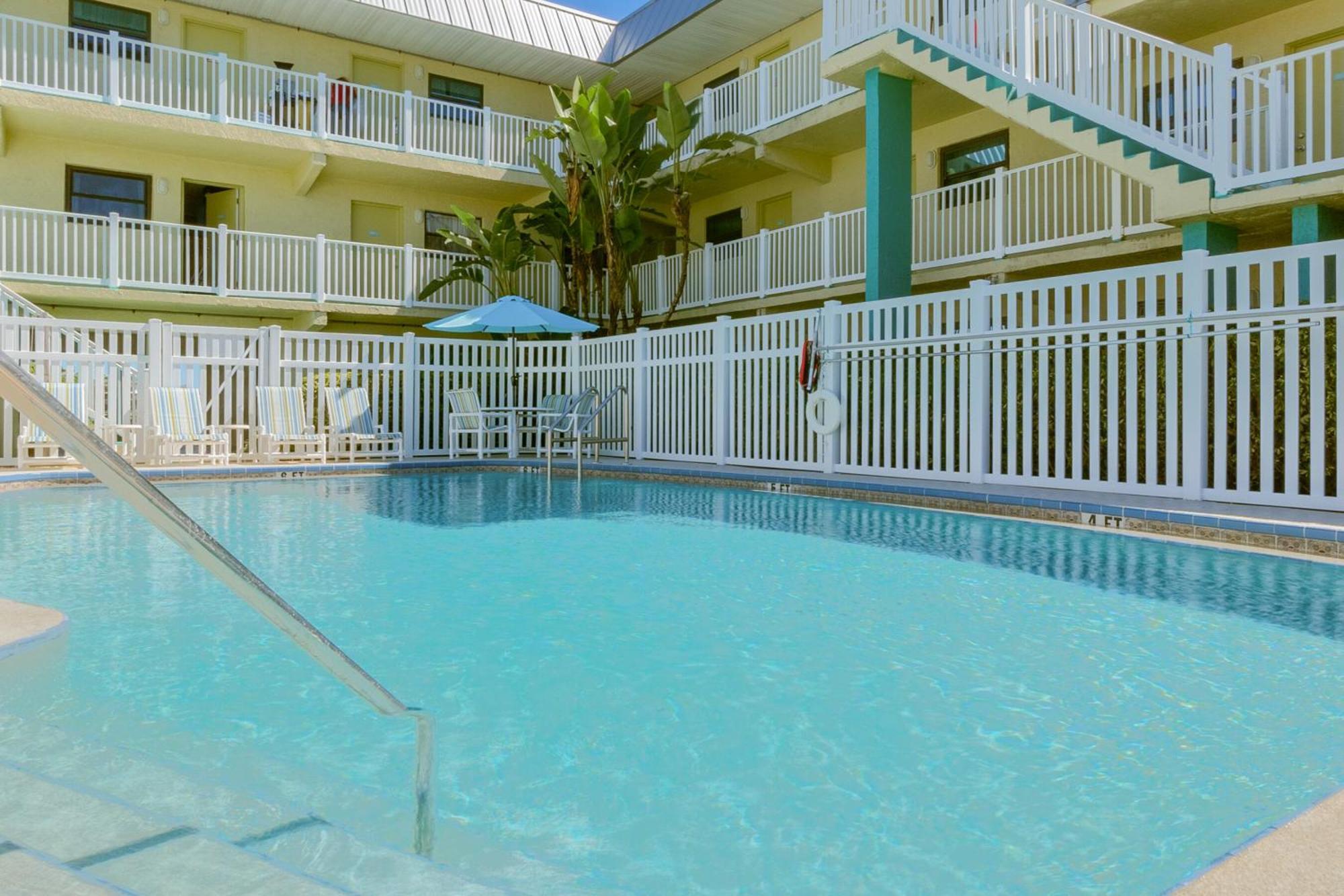 Tuckaway Shores Resort Melbourne Exteriör bild